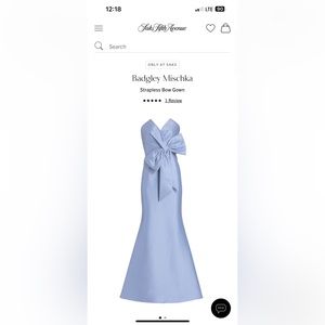 Badgley Mischka
Strapless Bow Gown